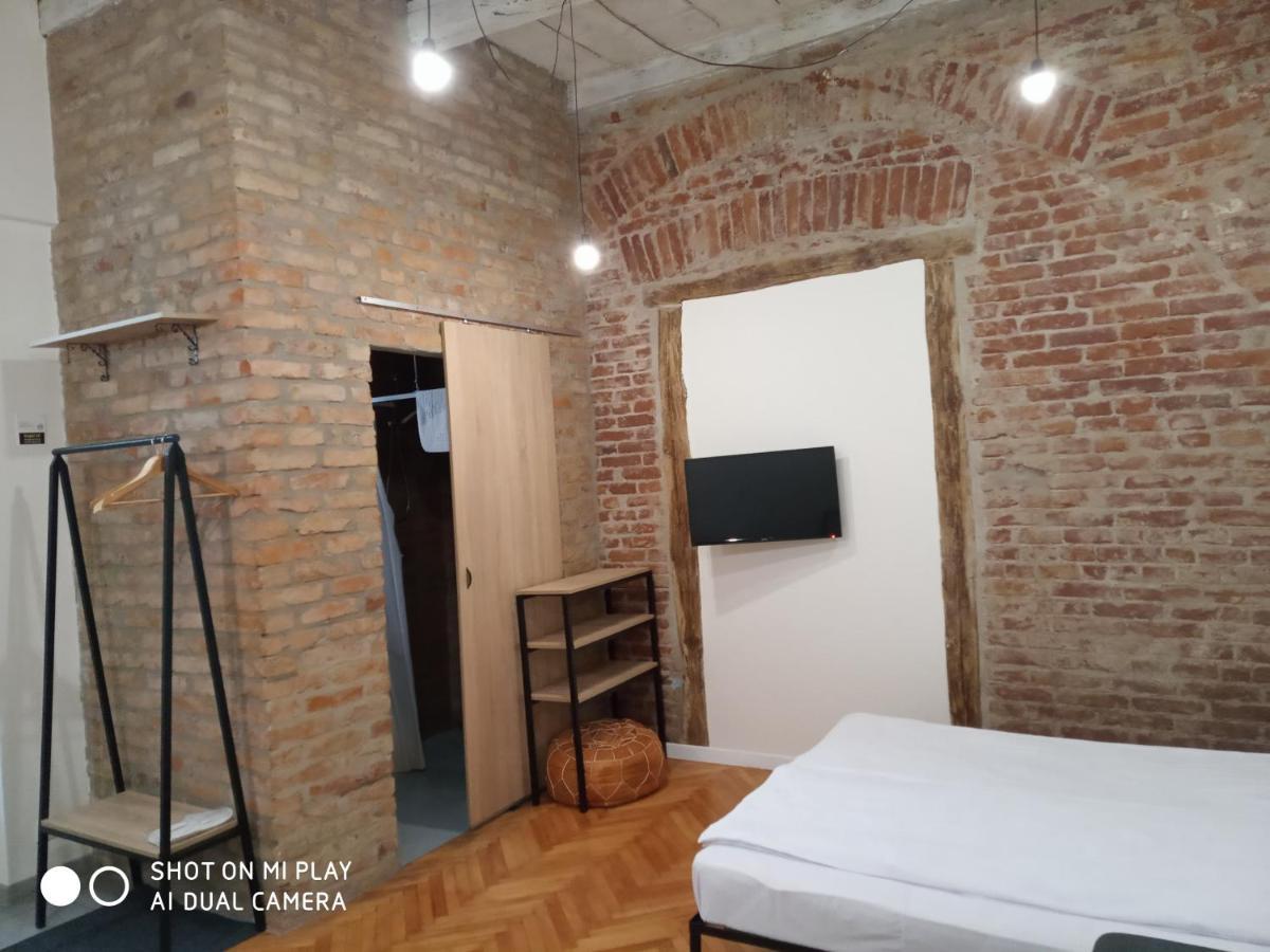 Gogol 14 Апартаменти В Історичному Центрі Міста Užhorod Exteriér fotografie